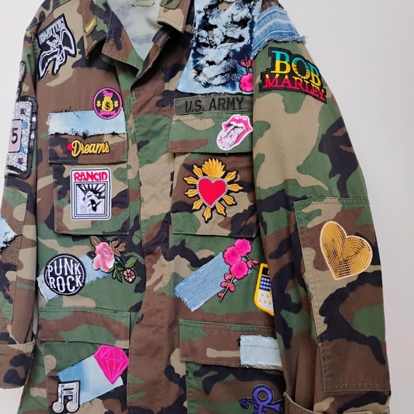 Ladies Large Long Fitted Camo With Patchwork Utility Jacket - Picture 4 of 8